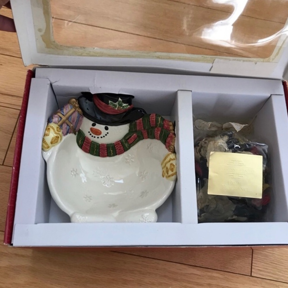 Fitz & Floyd | Frosty Folks | 6in Bowl & Potpourri